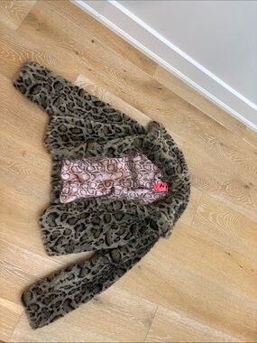 RADLEY LONDON Faux Fur Leopard Print Jacket with Pink Lining